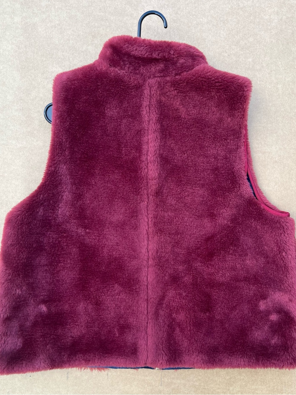 Burgundy Faux Fur Zip Vest XXL - Picture 8 of 8